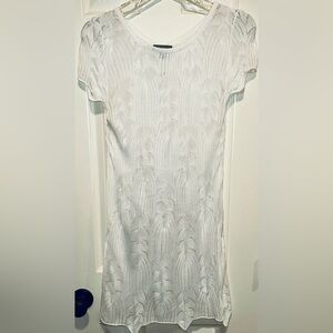 Neiman Marcus White Sleeveless Knit Tank Top Shell M Textured Cable Stitch